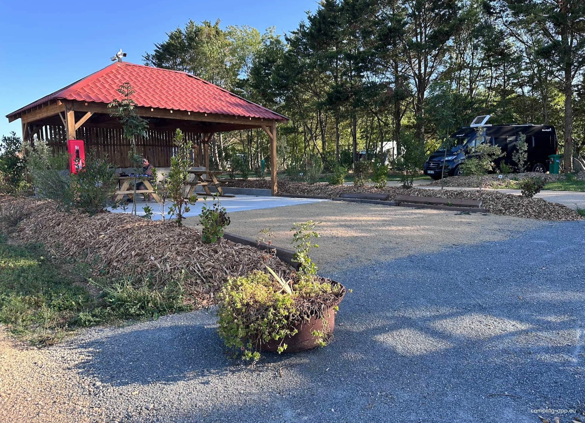 Aire de camping-car du Verger — Camperplads in Dompierre-sur-Mer