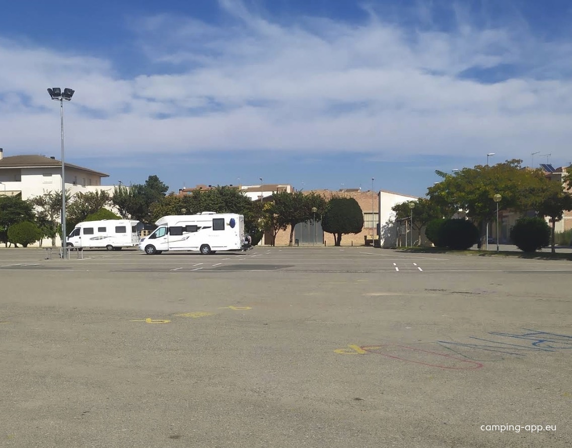 Stellplatz Aitona — Stellplatz in Aitona