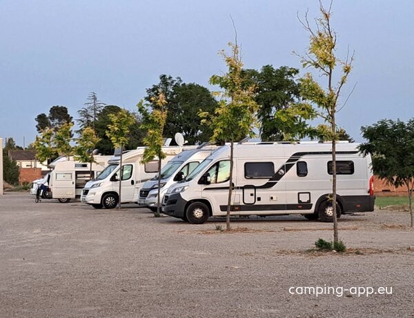 Stellplatz Les Borges Blanques — Foto 3