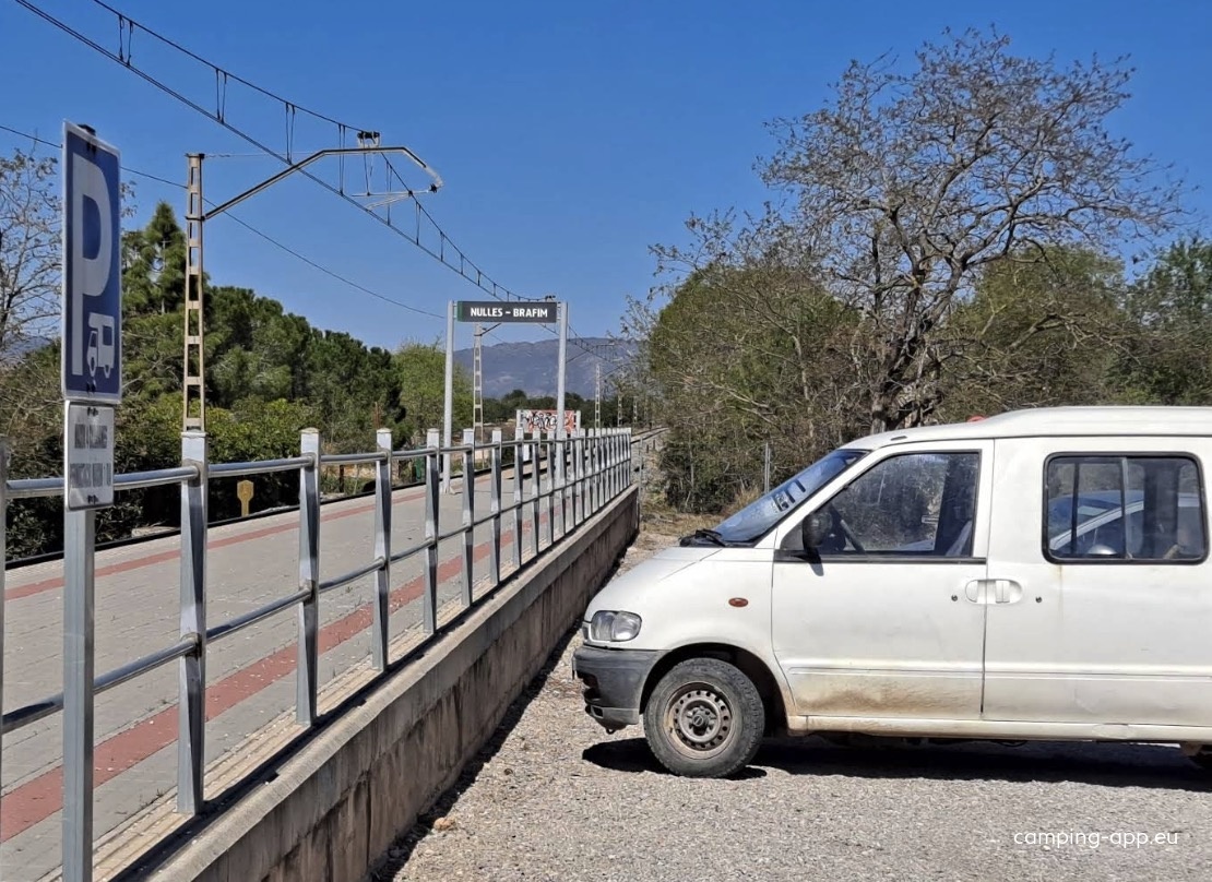 Stellplatz Nulles — Area Autocaravanas in Nulles