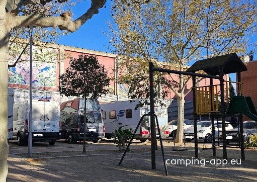 Stellplatz Penelles — Area Autocaravanas in Penelles
