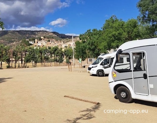 Stellplatz Camarasa — Area Autocaravanas in Camarasa