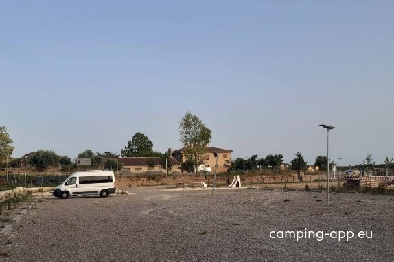 Stellplatz Huesca — Stellplatz in Huesca