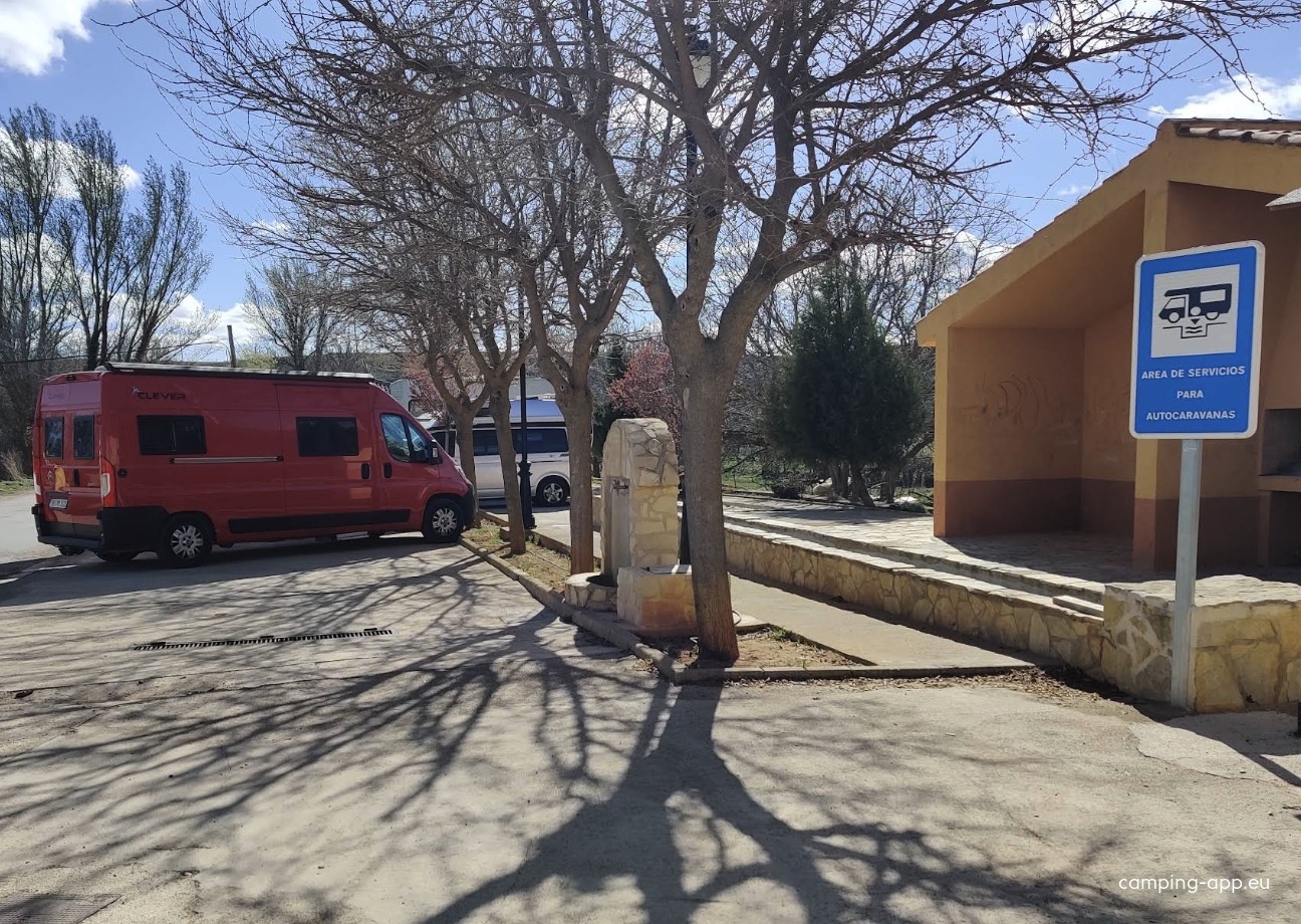 Stellplatz Fuentes Calientes — Stellplatz in Fuentes Calientes