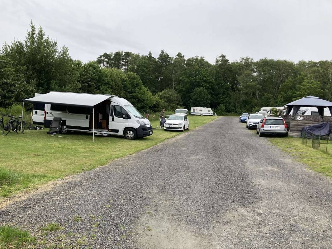 Stråvalla Camping — Camperplads in Stravalla