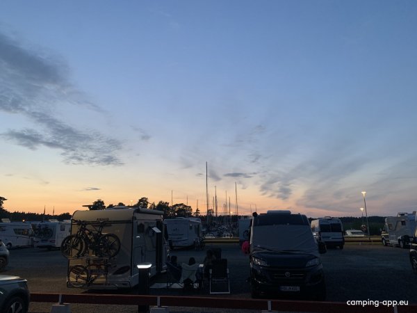 Stellplatz Yachthafen Spiken — Zdjęcie 2