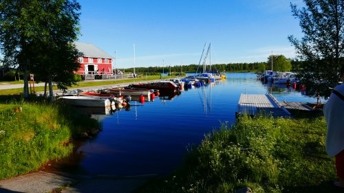 Båthamn Furuögrund — Ställplats in Furuögrund