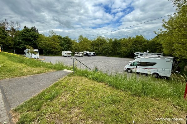 Stellplatz am Fussballplatz in Mendig — Foto 4