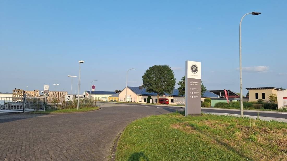 Stellplatz Niesmann + Bischoff — Sítio para autocaravanas in Polch