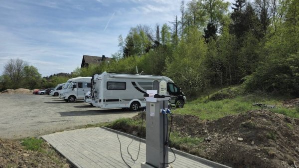 Stellplatz an der Kristalltherme Altenau — Zdjęcie 2