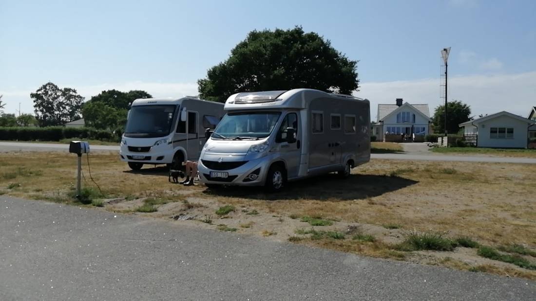 Ställtplats Garpe hamn — Bobilplass in Hasslö