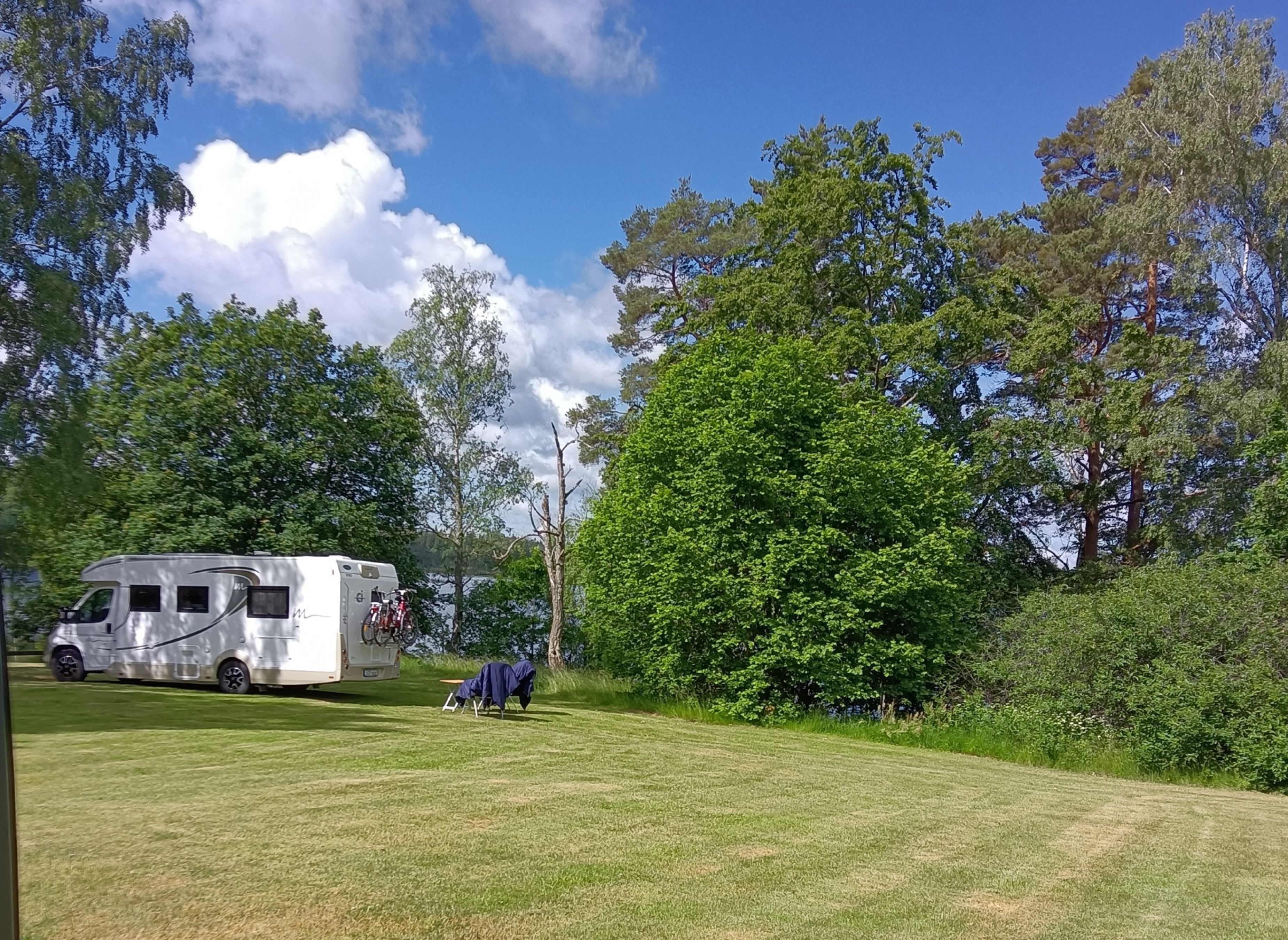 Häljanäs Camping — 露营车营地 in Häljanäs