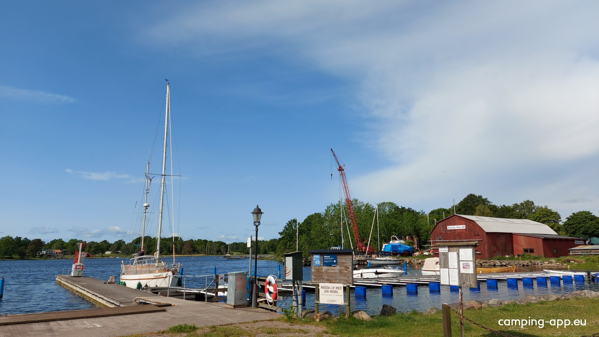 Ekenäs Gästhamn — Campervan Site in Ljungbyholm