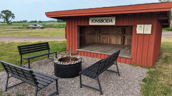 Jonsboda Café & Cottages — Photo 4