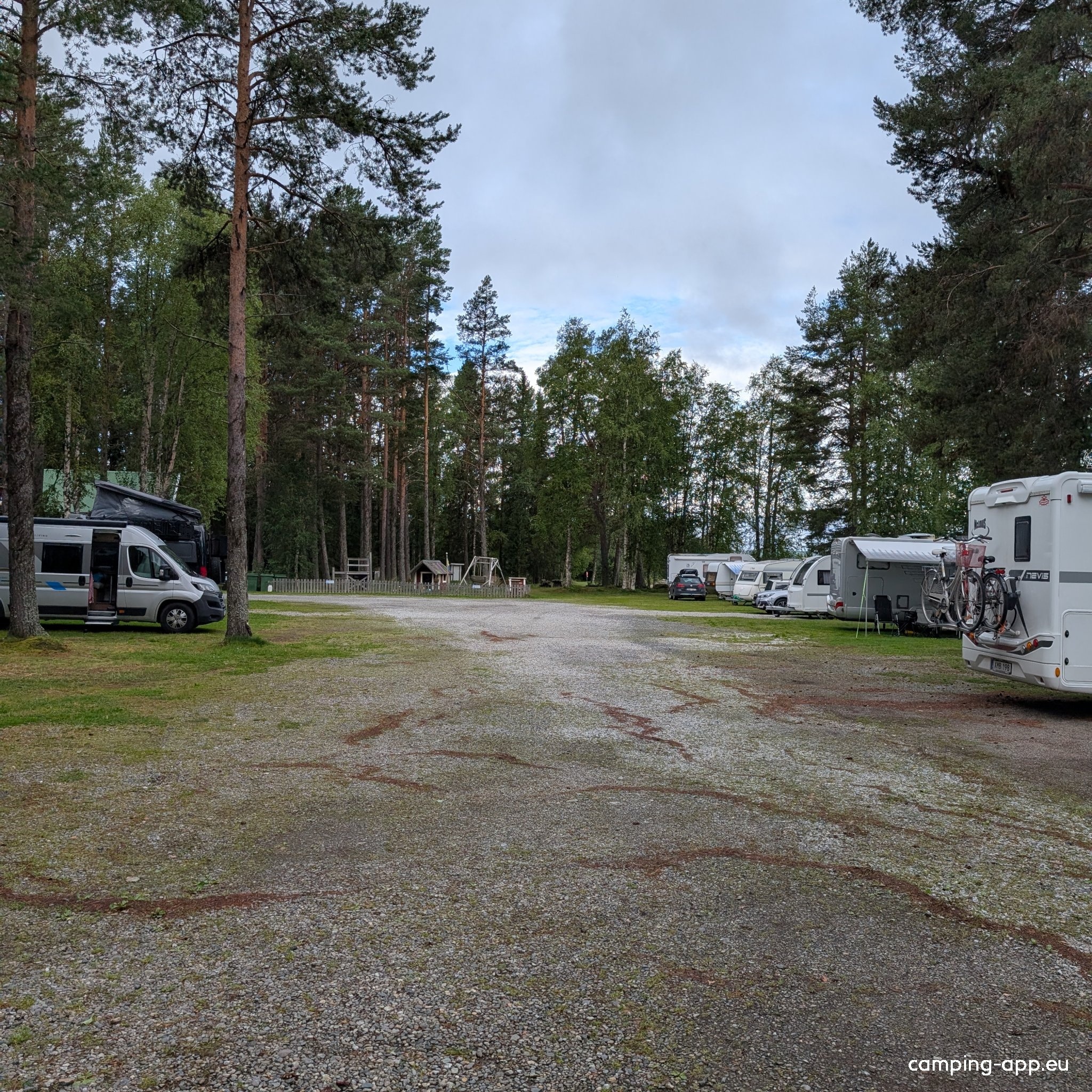 Flåsjöstrands camping — Місце для кемпінгу in Strömsund Lövberga