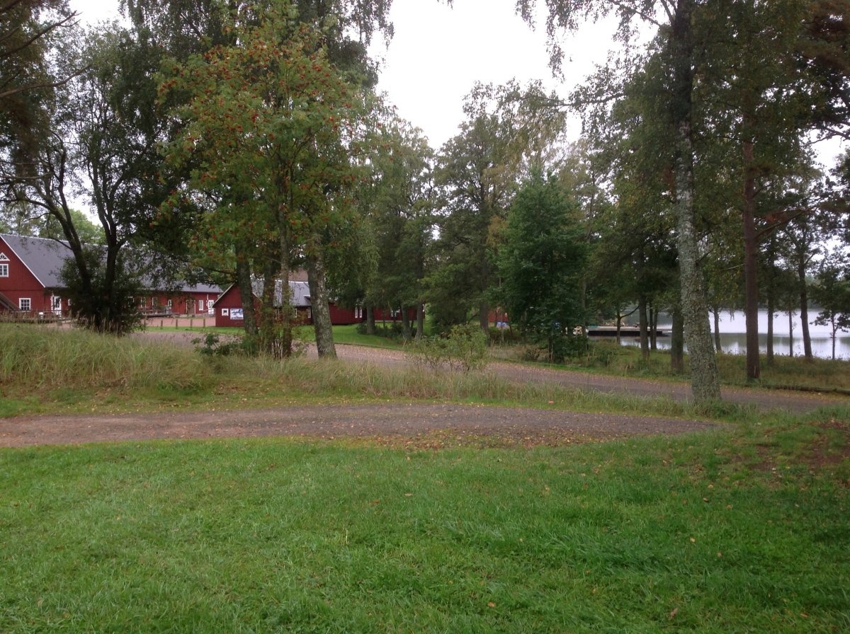 Tiraholms Fisk — 露营车营地 in Unnaryd