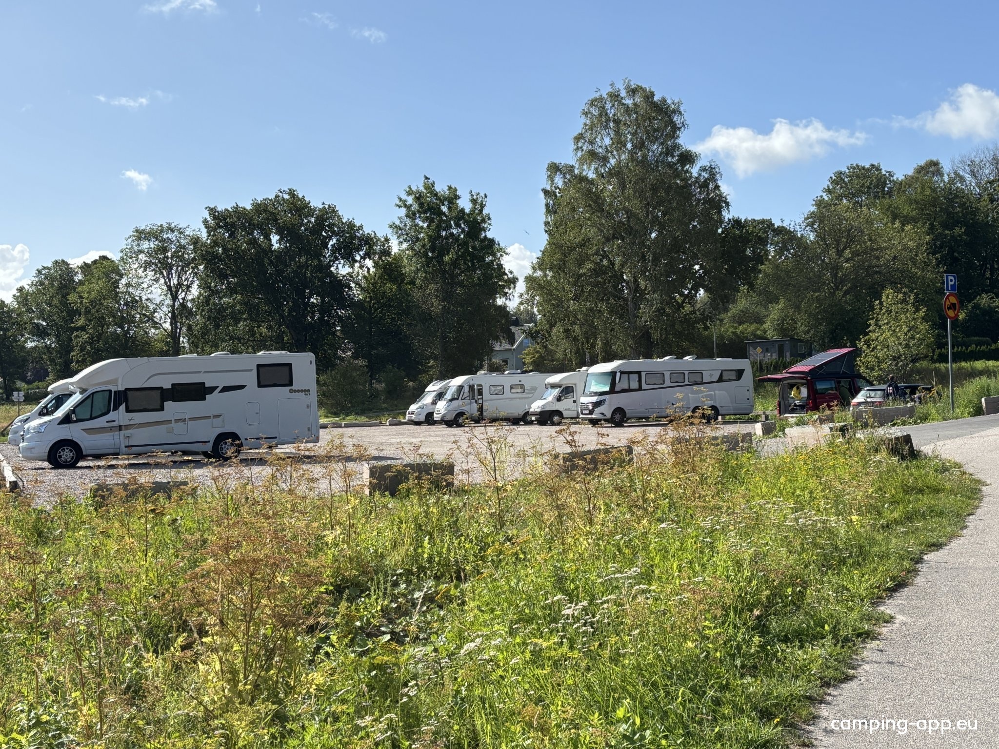 Ställplats Kinnekulle Hällekis — Місце для кемперів in Hällekis