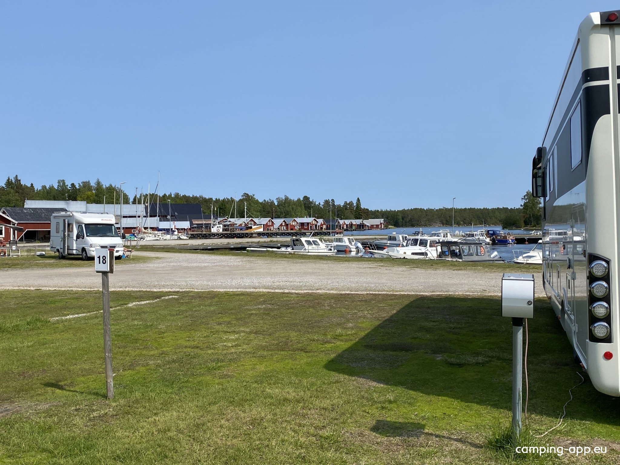 Mellanfjärdens Camping — Stellplatz in Mellanfjärden