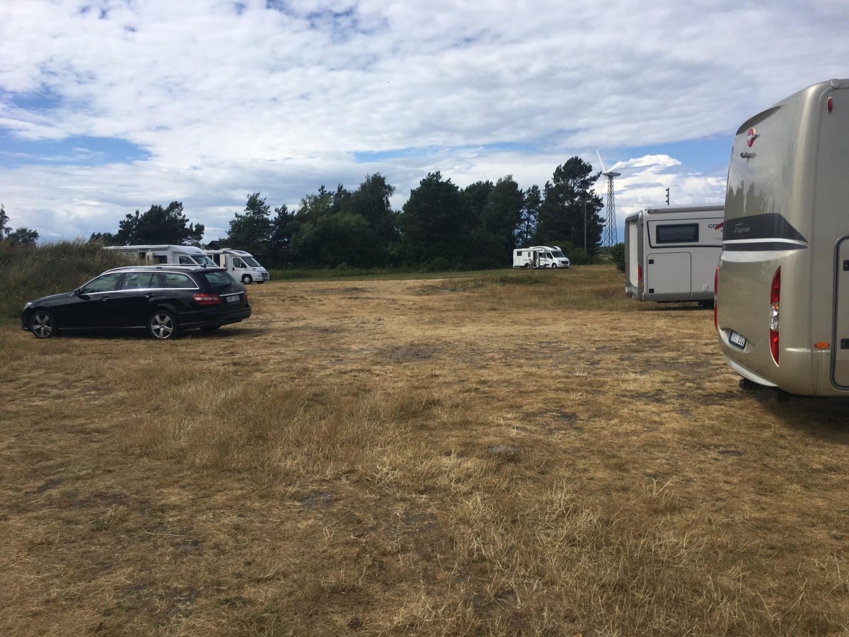 Bläsinge Strand — Sp. parking dla kamperów in Mörbylänga