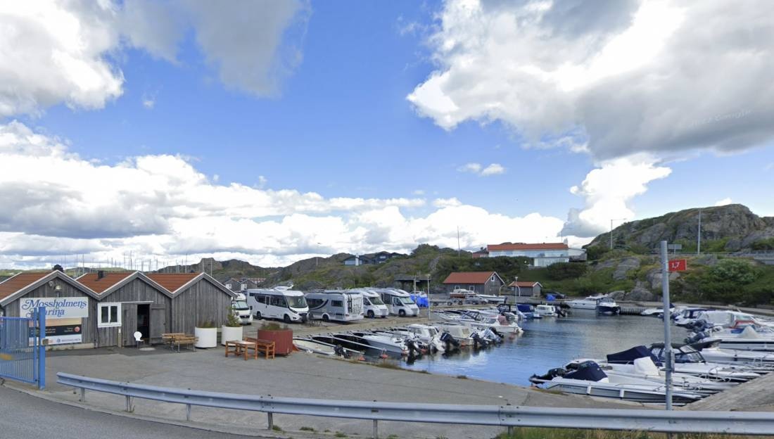 Marina Mossholmen — Camperplads in Bleket