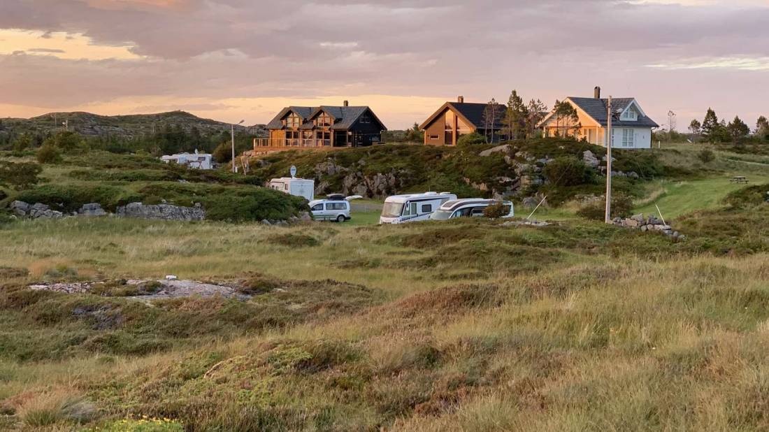 Lysø naturcamping & rorbuer — Campingplass in Averøy