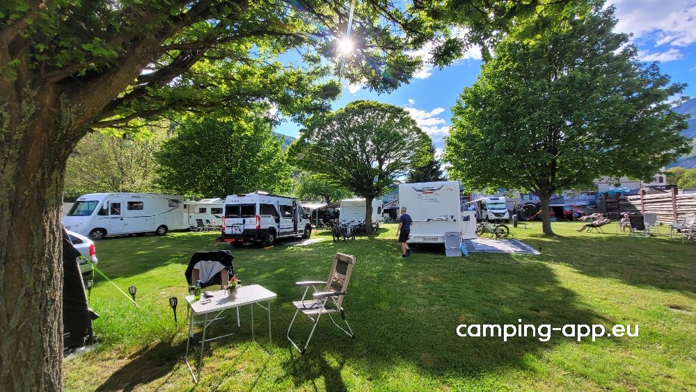 Campingplatz Santa Monica — Sítio de acampamento in Raron