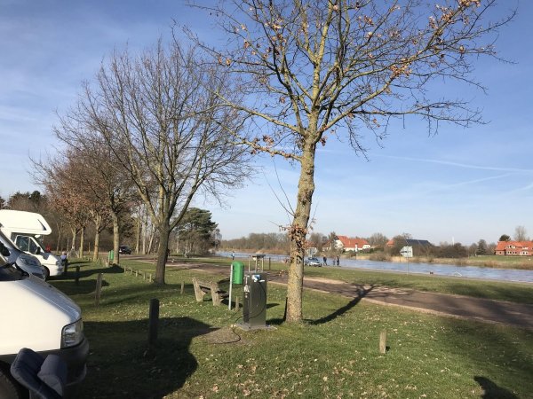 Wohnmobilstellplatz Stolzenau — Foto 4