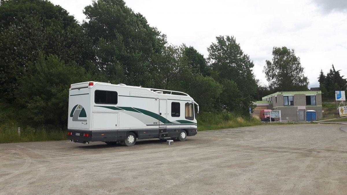 Stellplatz Sportplatz Nümbrecht — Aire camping car in Nümbrecht