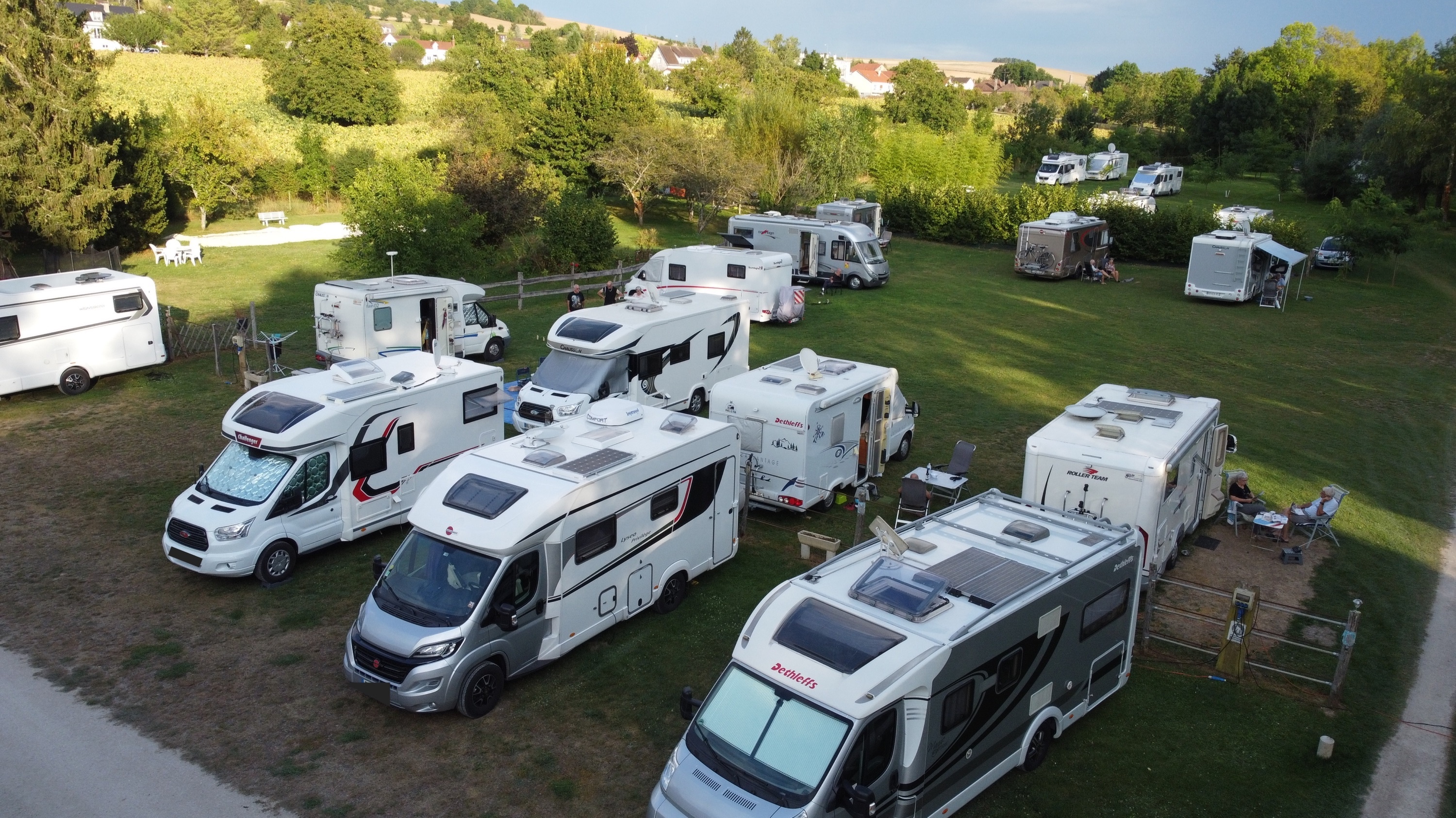 Accueil Camping Car Aix en Othe — Ställplats in Aix en Othe