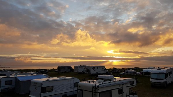 Lofoten Beach Camp — Photo 4