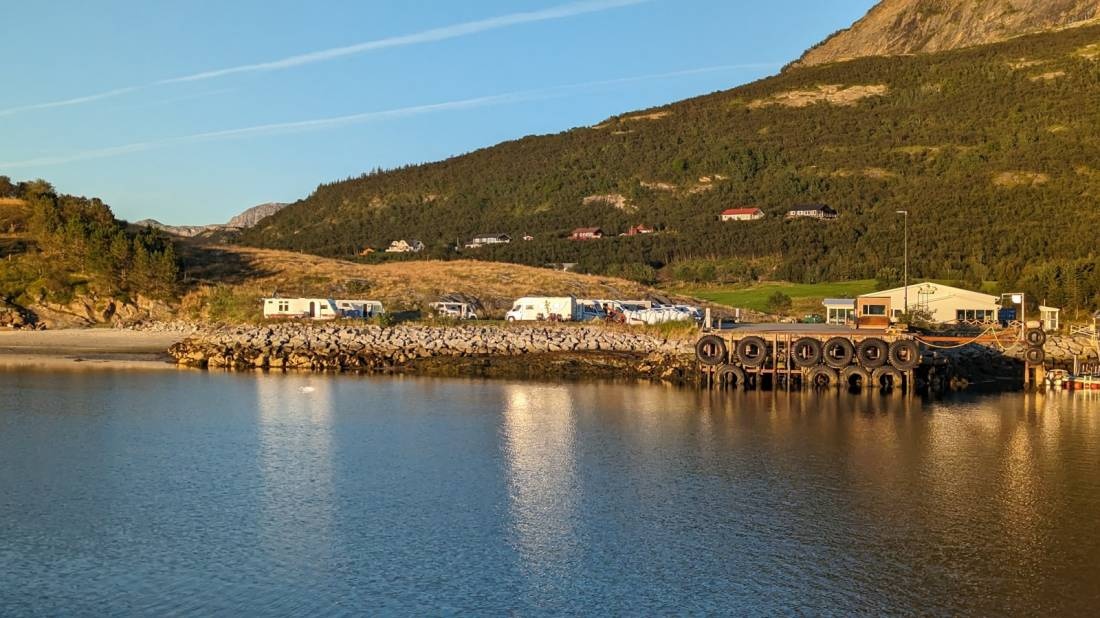Marina Sandhornøy — Area di sosta in Våg