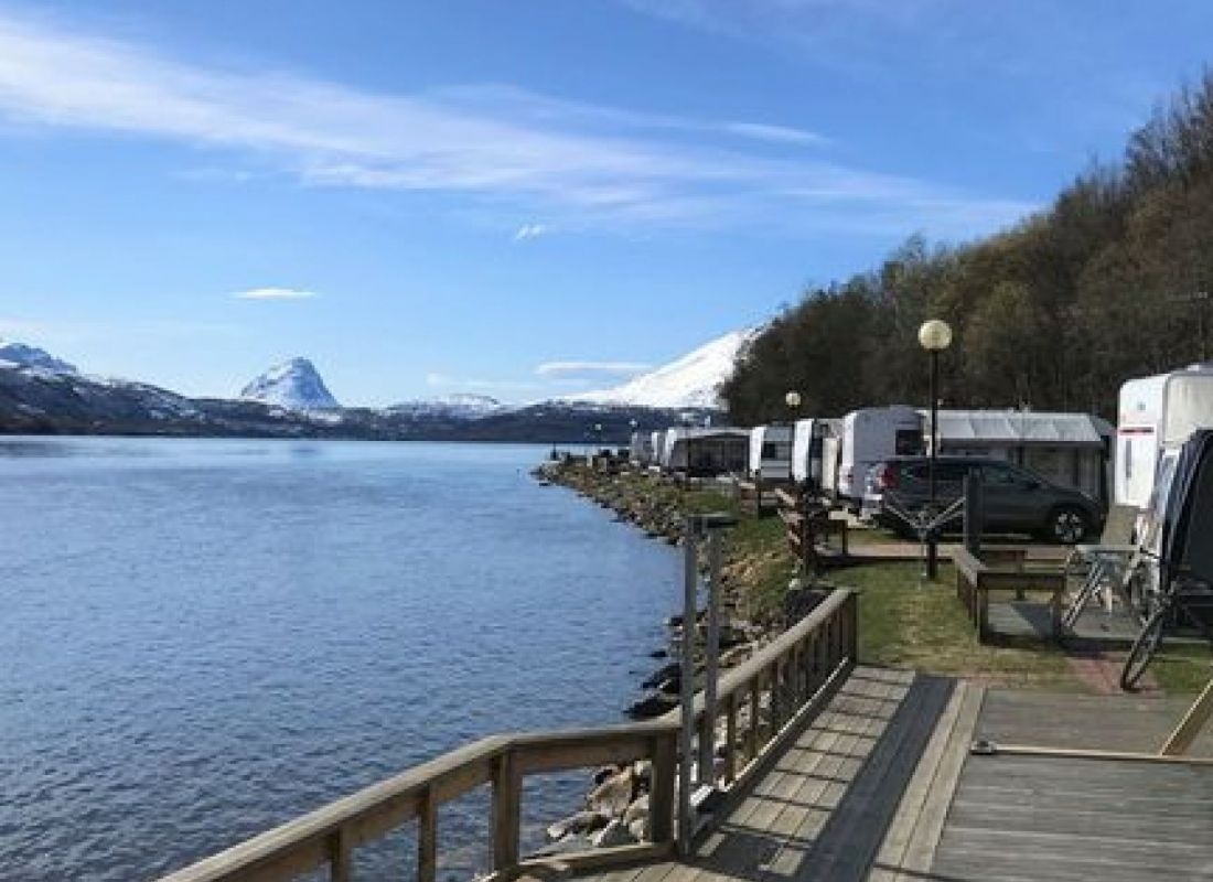 Elvelund Camping — Camping Site in Sjøvegan