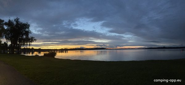 Wohnmobilhafen am Chiemsee — Foto 4