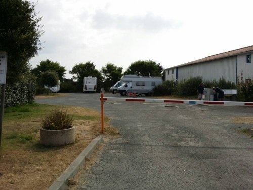Stellplatz l'Epine — Ställplats in L'Épine
