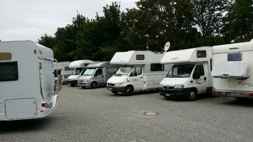 Stellplatz Allmend 2 — 露营车营地 in Meersburg