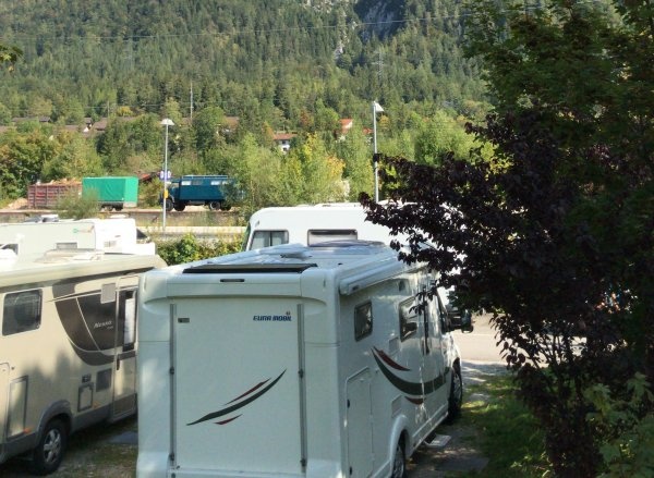 Wohnmobil-Stellplatz Karwendel — Area di sosta in Mittenwald