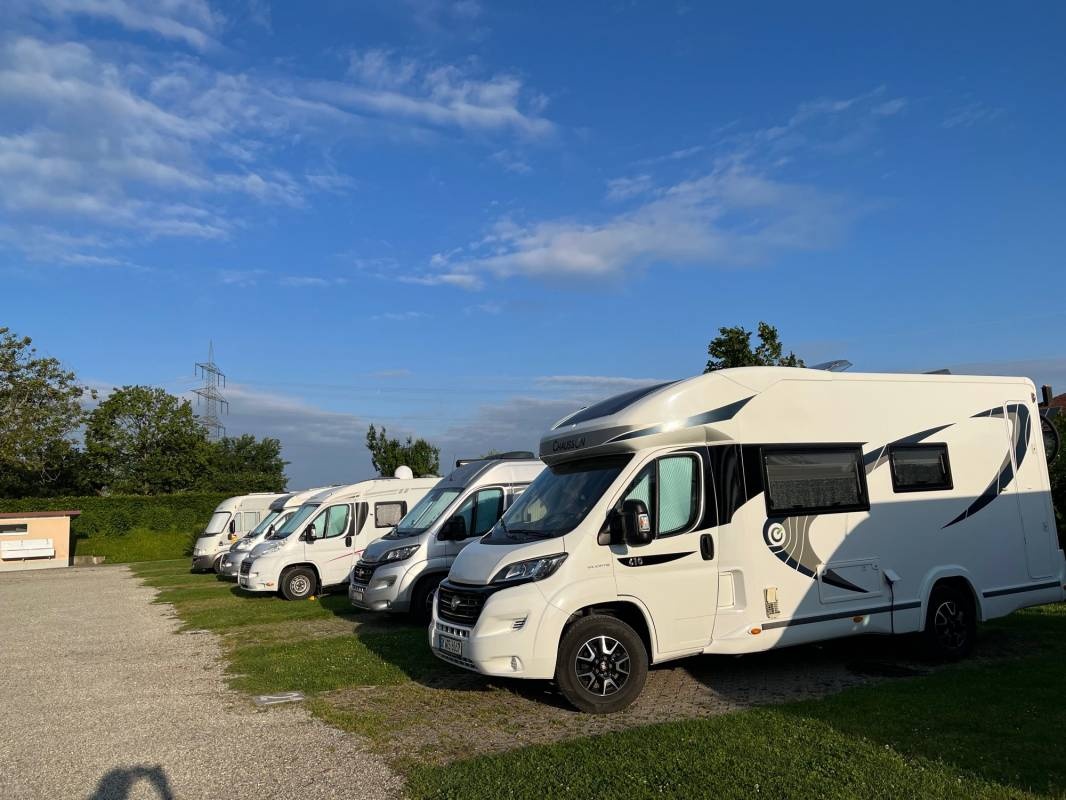 Camping Müllersee — Місце для кемпінгу in Riegel am Kaiserstuhl