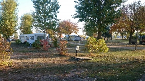 Wohnmobilhafen Kummerower See — QuickStop in Sommersdorf