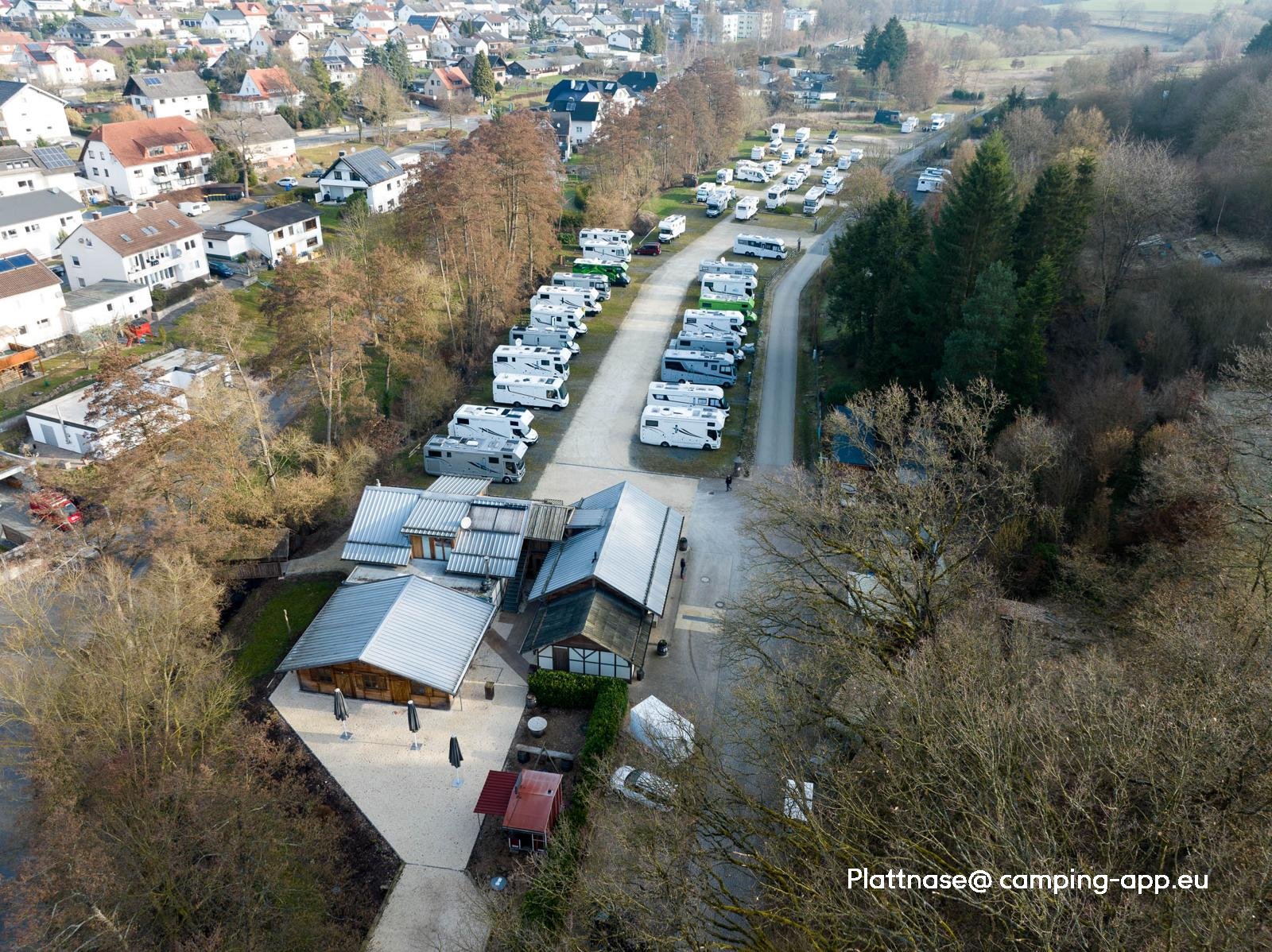 Reisemobilpark Urbachtal — Sítio para autocaravanas in Neukirchen