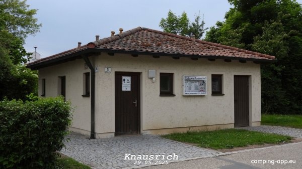 Wohnmobil Parkplatz Donaustauf — Foto 4