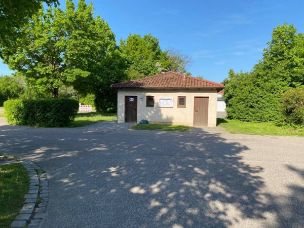 Wohnmobil Parkplatz Donaustauf — Photo 4