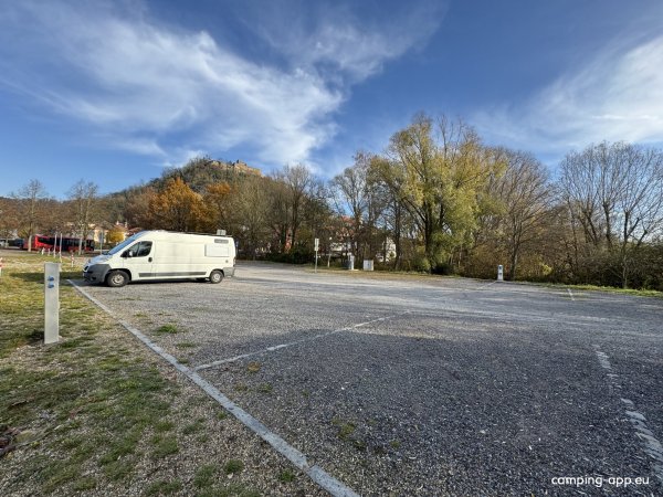 Wohnmobil Parkplatz Donaustauf — Foto 2