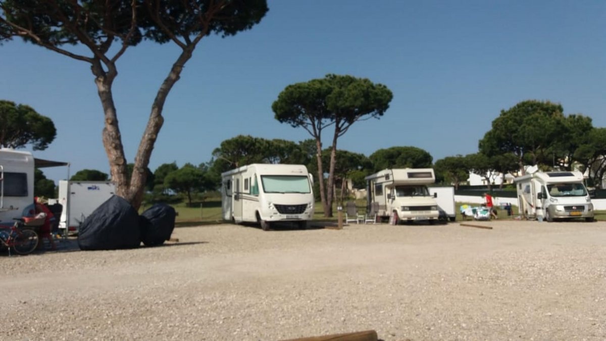 Algarve Motorhome Park Falésia — Sp. parking dla kamperów in Albufeira