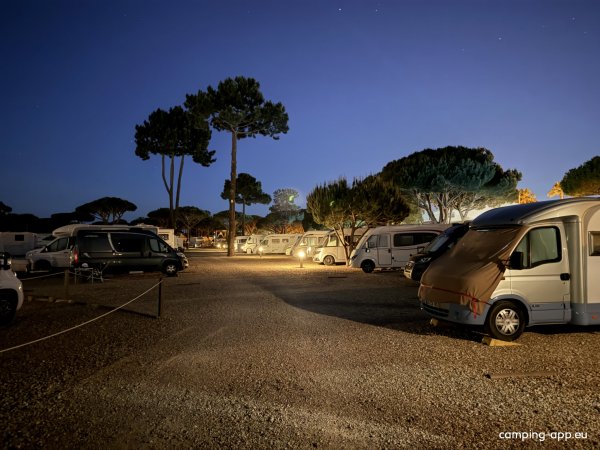 Algarve Motorhome Park Falésia — Foto 2