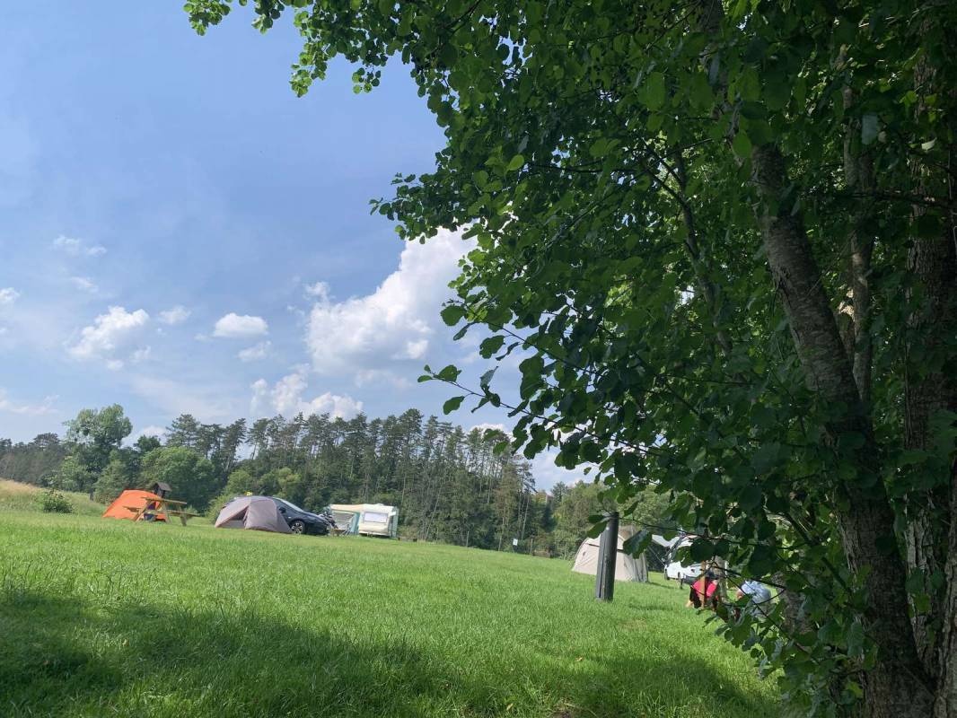 Camping Pirot — Campingplatz in Han-sur-Lesse