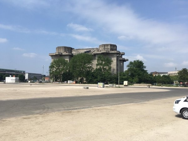 Wohnmobilplatz Heiligengeistfeld — Camperplaats in Hamburg