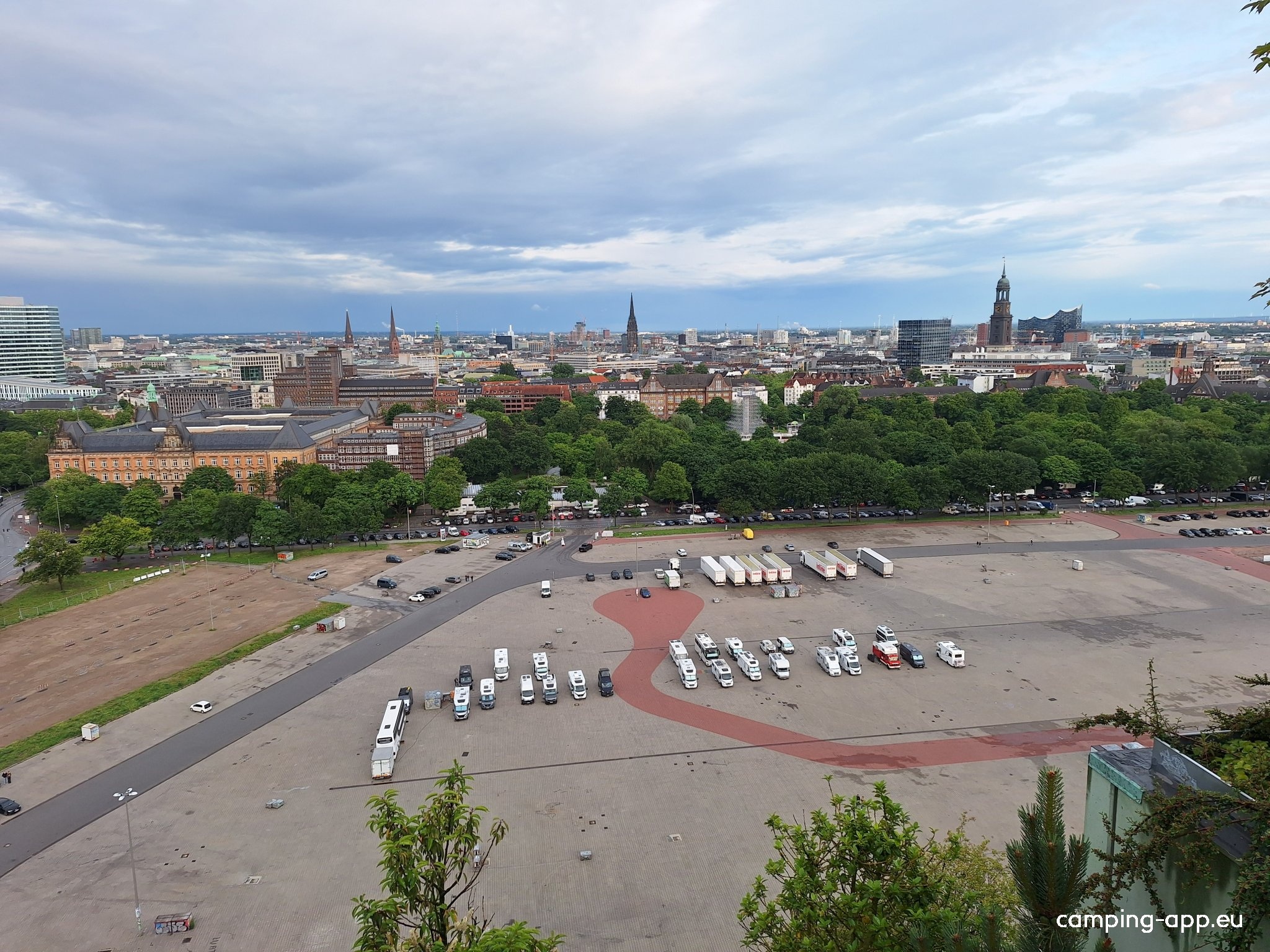 Wohnmobilplatz Heiligengeistfeld — Bobilplass in Hamburg