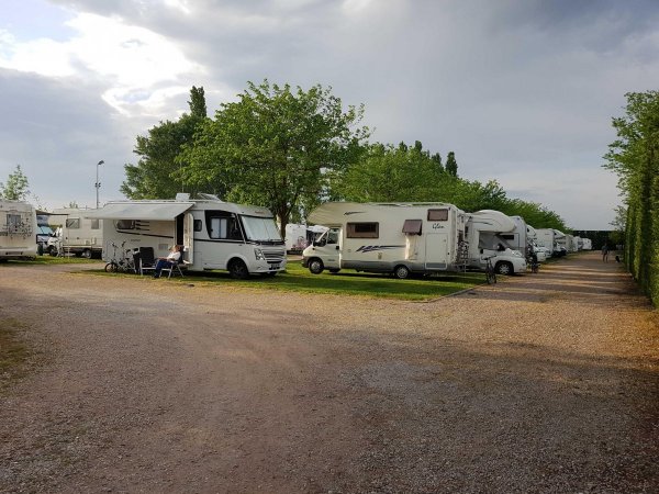 Ariaperta sosta camper