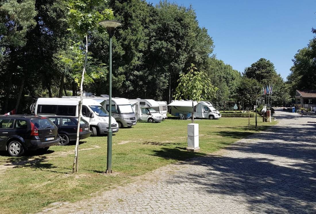Camping Quinta do Rebentão — Campingplads in Chaves