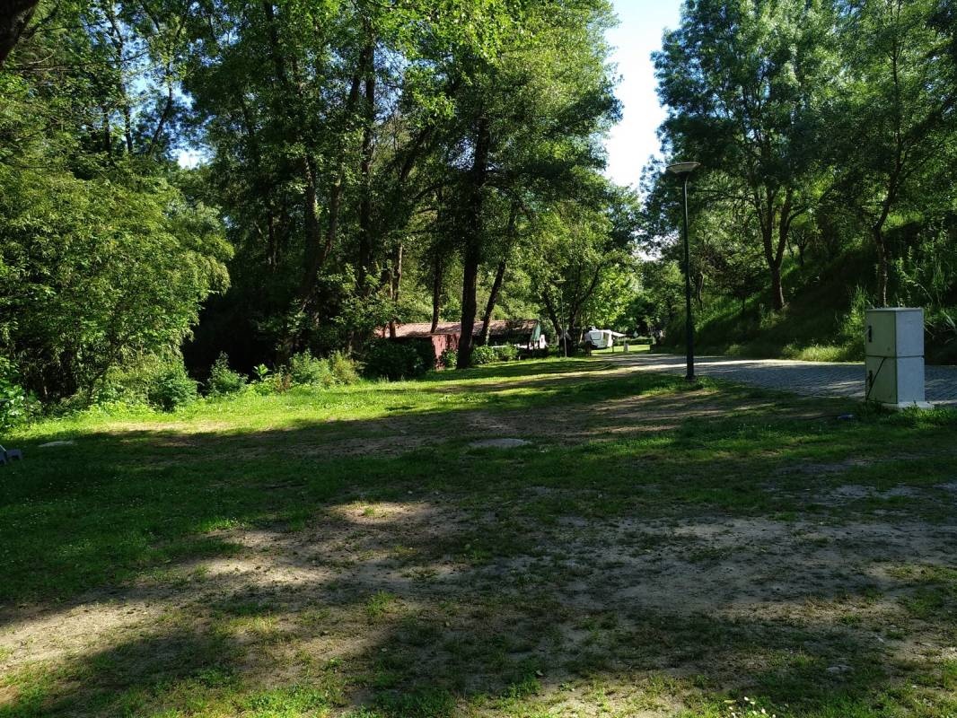Camping Quinta do Rebentão — Area da campeggio in Chaves